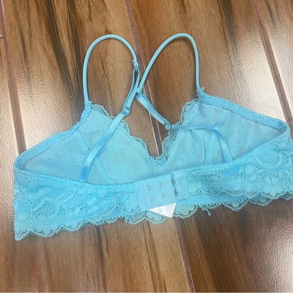 ⭐️ Lacy bralette with adjustable straps - Picture 3 of 5